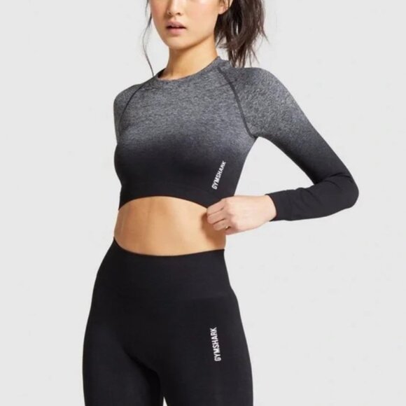 Gymshark Adapt Ombre Seamless Long Sleeve Crop Top in Black/Black Marl Medium - Picture 1 of 11